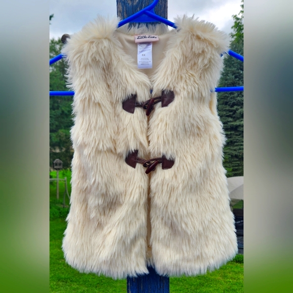 Little Lass Other - Little Lass Girls' cream faux fur vest Size 6M